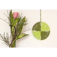 Kruhová macramé dekorace - Čtyřlístek pro štěstí
