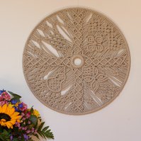 Kruhová nástěnná macramé dekorace - Kolo roku